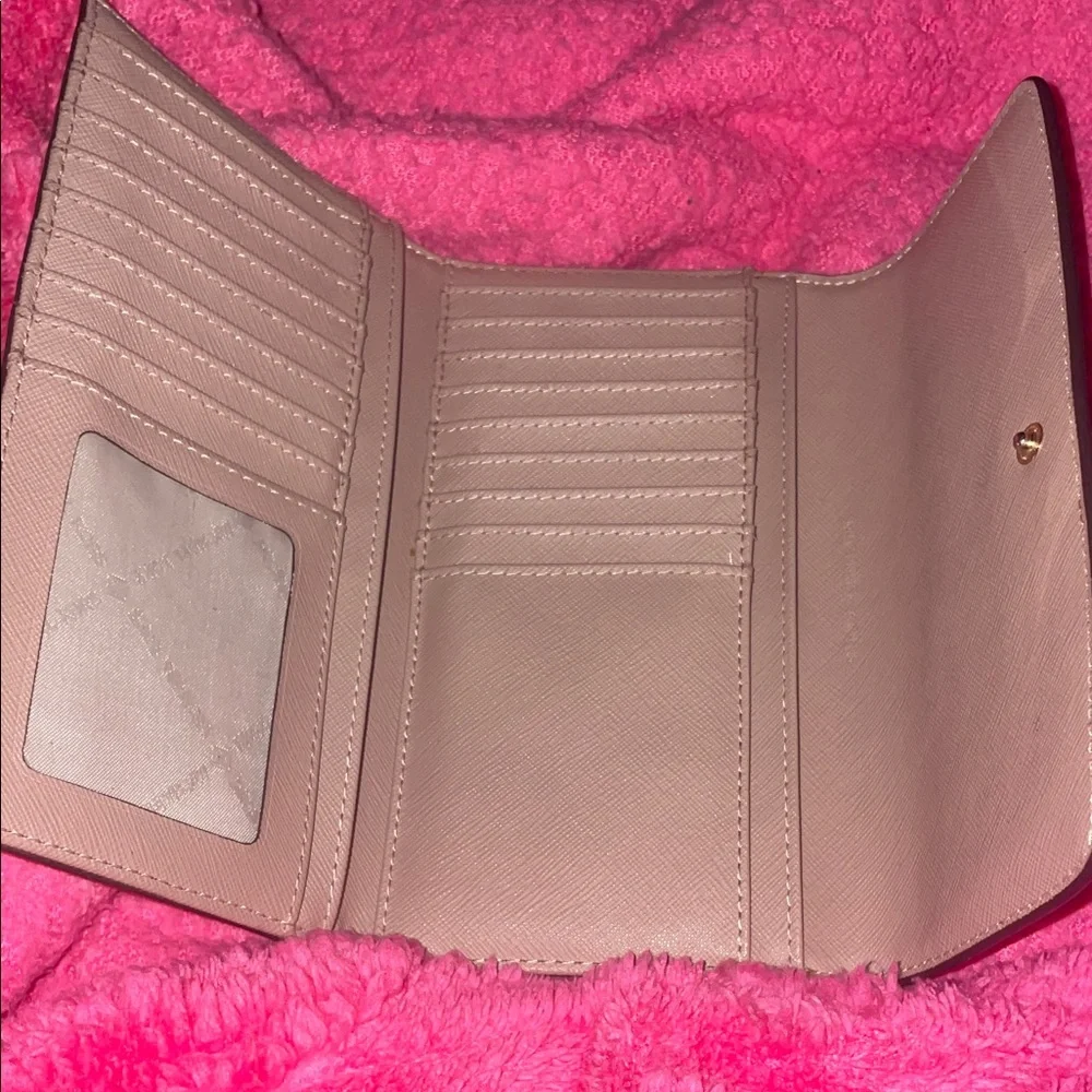 Michael Kors Blush Pink Wallet multi pockets - Picture 7 of 12